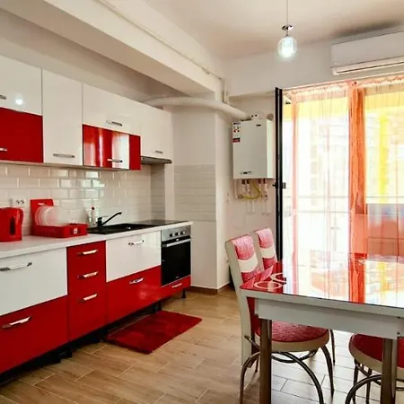 Red Accommodation Near Palas Mall Iasi Esterno foto